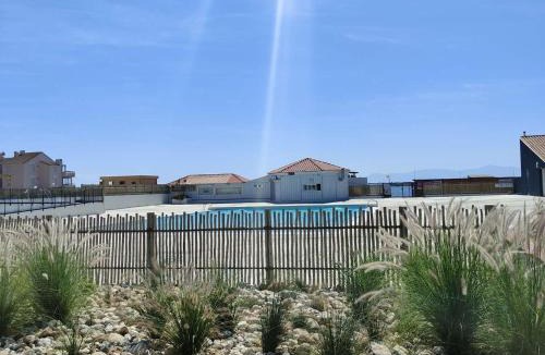 Le Barcares Apartment | Studio cabine climatisé avec wifi, piscine et parking à Coudalère - FR-1-195-112