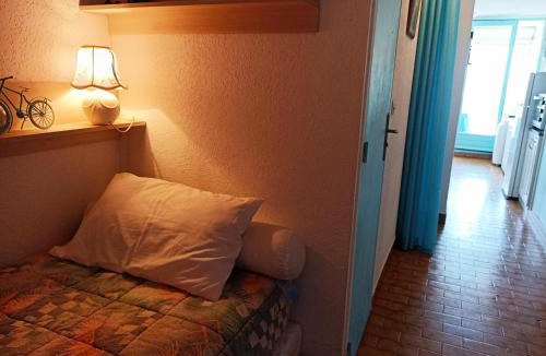 Sete Apartment | Studio cabine climatisé face plage avec parking à Sète - FR-1-338-539