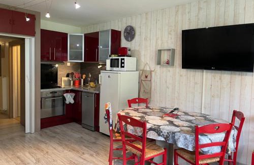 Eaux-Bonnes Apartment | Studio cabine confort 6 pers, animaux admis, Gourette - FR-1-859-34
