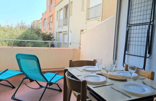 Cap d'Agde Apartment | Studio cabine cosy avec terrasse - 500m du centre et port - Cap d'Agde - FR-1-249-20