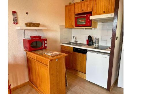 Pyrenees 2000 Apartment | Studio cabine cosy – Vue montagne – Proche pistes