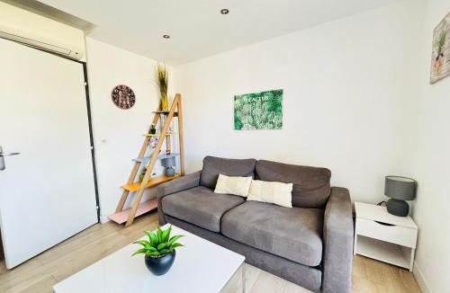 Saint-Cyprien Plage Apartment | Studio cabine climatisé proche mer - 4 pers. - FR-1-309-572