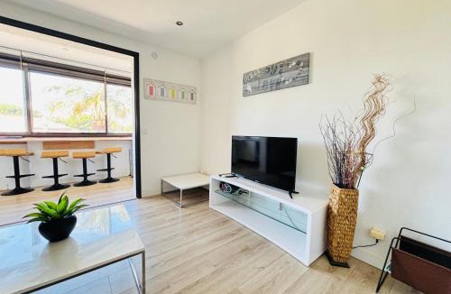 Saint-Cyprien Plage Apartment | Studio cabine climatisé proche mer - 4 pers. - FR-1-309-572