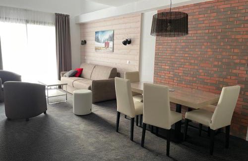 Eaux-Bonnes Apartment | Studio cabine Gourette 58m², côté pistes, 6 pers, animaux admis - FR-1-860-32