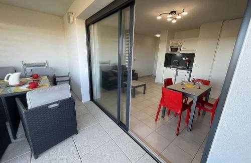 Le Grau-Du-Roi Apartment | Studio cabine neuf avec terrasse proche plage et centre, parking privé inclus - FR-1-250-185