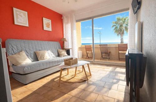 Saint-Pierre-la-Mer Apartment | Studio cabine première ligne