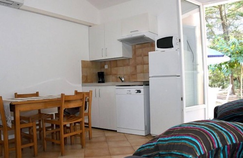 Pineto House | Studio cabine Type B by Interhome