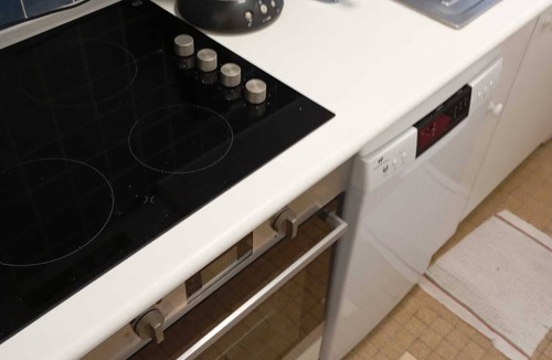 Billancourt–Rives de Seine Apartment | Studio Calme Sans vis à vis Rez-de-jardin vue Cours