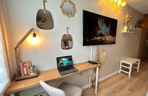 Saint-Pierre - Rene II - Bonsecours Apartment | Studio calme avec parking privé gratuit Nancy Centre