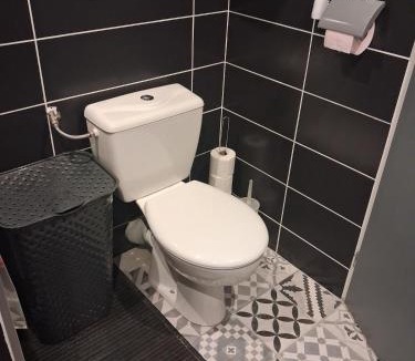 Marcilly-sur-Tille Apartment | Studio calme & confortable et borne recharge VE