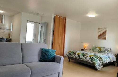 Le Mayet-de-Montagne Apartment | Studio calme et spacieux
