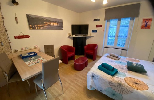Cancale Apartment | STUDIO CANCALE - PORT DE LA HOULE - classé 2 étoiles