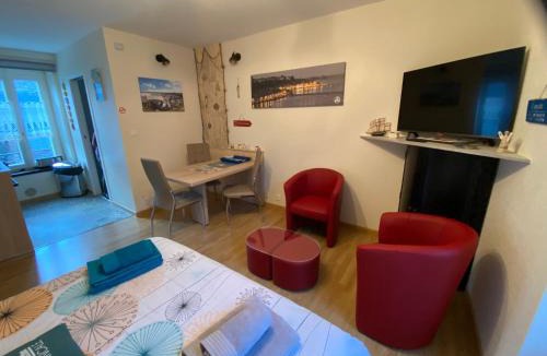 Cancale Apartment | STUDIO CANCALE - PORT DE LA HOULE - classé 2 étoiles