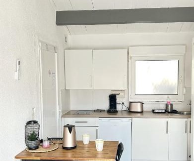 Carnon-Plage Apartment | Studio carnon climatisé à 5min à pied de la plage