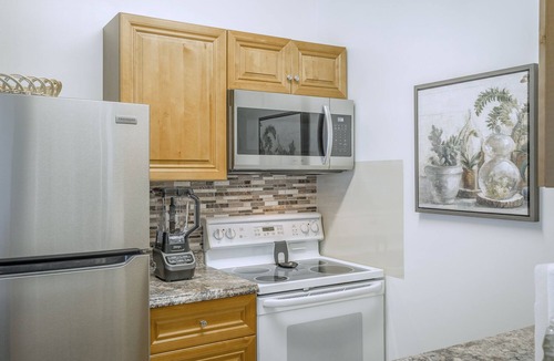 Graysville Apartment | ✤STUDIO CATALINA✤ Private Studio. Work, Eat & Sleep
