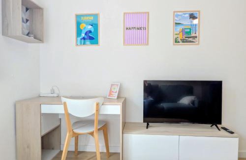 Compans-Caffarelli Apartment | Studio Center Compans Free Parking WIFI Subway Airport