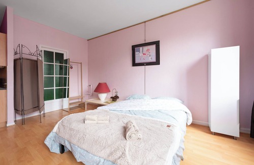 Saint-Girons Apartment | Studio Centre Saint-Girons, Studio Centre Saint-Girons