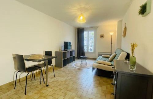 Digne-les-Bains Apartment | Studio centre-ville avec ascenseur - Le Mistral