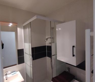 Clamart Apartment | Studio centre ville 19m2