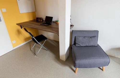 Cholet Apartment | Studio centre ville avec parking privé