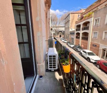 Les Halles - Valliere Apartment | Studio centre-ville face aux halles - les grands buffets