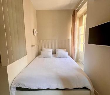 Les Halles - Valliere Apartment | Studio centre-ville face aux halles - les grands buffets