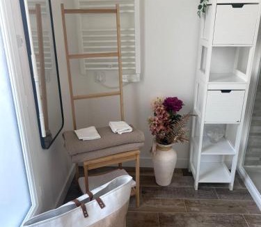 Cergy Apartment | Studio CERGY 5 min de la Gare et place parking