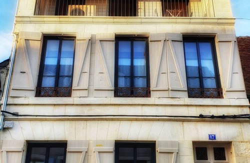 La Charite-sur-Loire Apartment | Studio charme, quiet, bright, exceptional view