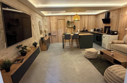 Cussac-Fort-Medoc House | Studio chaleureux, massage et bain