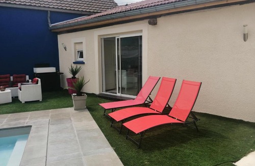 Chaumont Apartment | Studio chaleureux