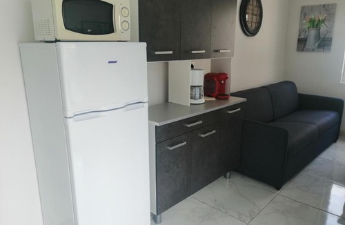 Chaumont Apartment | Studio chaleureux