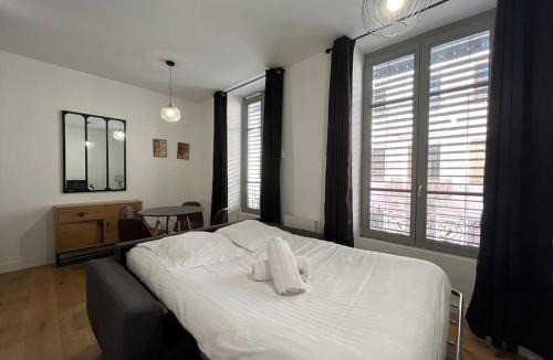 Villette - Maisons Neuves Apartment | Studio chaleureux, proche gare, Lyon 3