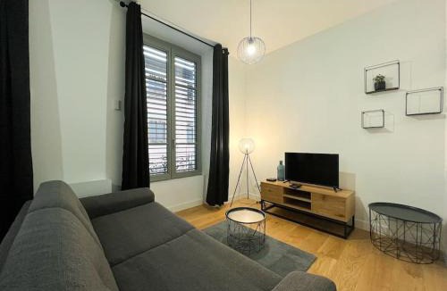Villette - Maisons Neuves Apartment | Studio chaleureux, proche gare, Lyon 3