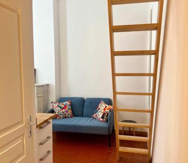 Toulon Apartment | Studio Chalucet - close to train station