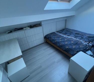 Cruseilles Bed & Breakfast | Studio chambre