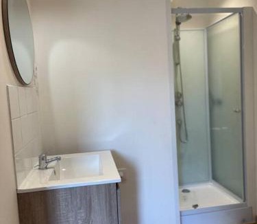 Castres Apartment | Studio Charles De Gaulle IV