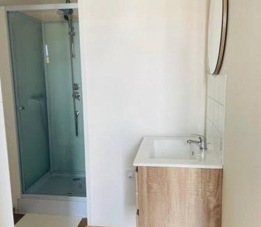 Castres Apartment | Studio Charles de Gaulle V
