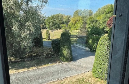 Les Attaques Apartment | Studio Charlie with Garden View