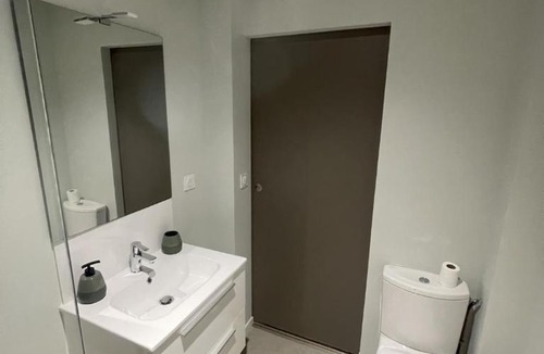 Oradour-sur-Glane Apartment | Studio charmant avec terrasse privée
