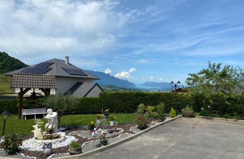 Saint-Cassin Apartment | Studio Chartreuse