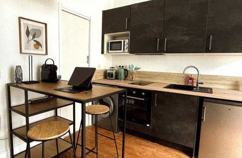 Dreux Apartment | Studio Chic & Cosy | Cœur Rue Piétonne Dreux