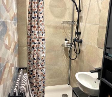 Caluire-et-Cuire Apartment | Studio chic & romantique