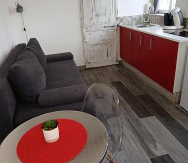 Marquise Apartment | Studio chocolat