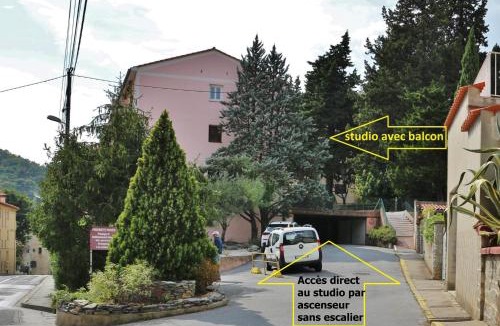 Amelie-les-Bains-Palalda Apartment | Studio classé 2 étoiles à 5 minutes du centre ville et 10 des Thermes