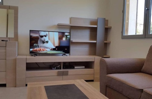 Saint-Marcel-les-Valence Apartment | Studio climatisé avec terrasse et Wi FI .