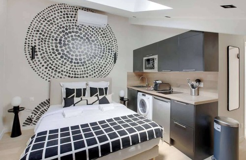 Neuilly-sur-Seine Apartment | Studio climatisé intimiste – Neuilly