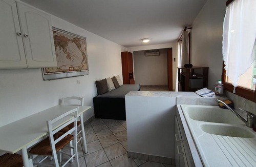 Les Arcs-sur-Argens House | Studio Climatisé Calme Var Piscine