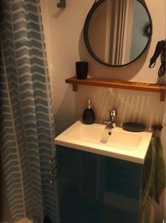 Coulommiers Apartment | studio climatisé, indépendant avec baie vitrée et jolie terrasse