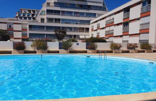 La Grande-Motte Apartment | Studio Club familial Climatisation Wi-Fi Piscine - ROSSIconciergerie - Linge inclus