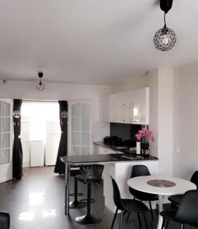 Les Pavillons-sous-Bois Apartment | Studio Cosy Indépendant